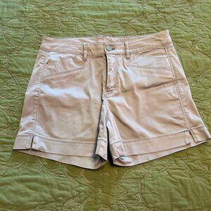 White House Black Market 5” Shorts ~ Beige Size 4